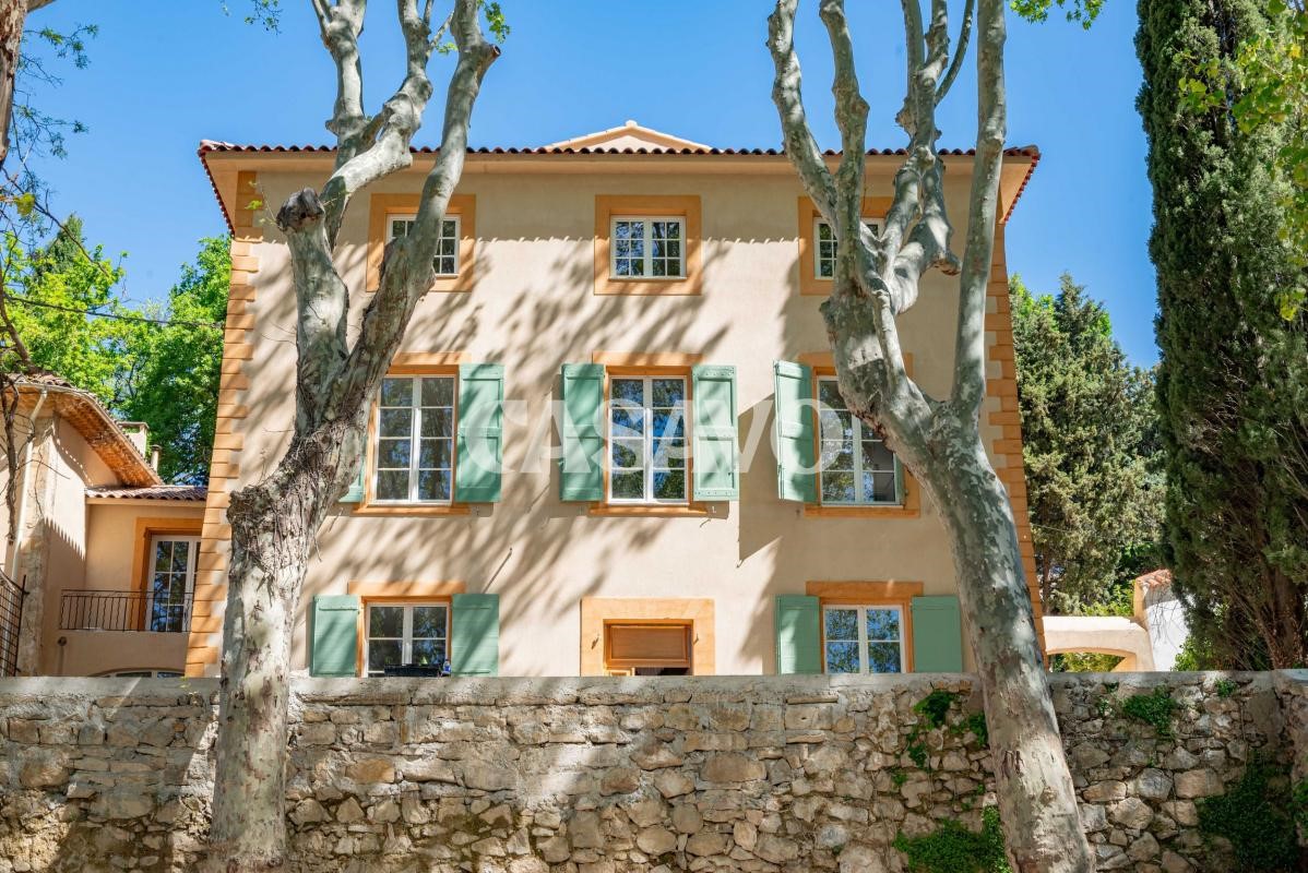 Luxe appartement te koop in Est-Repentance-Les Trois Bons Dieux