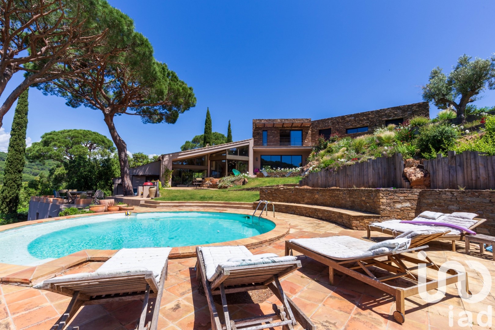 Architect house for sale in La Croix-Valmer