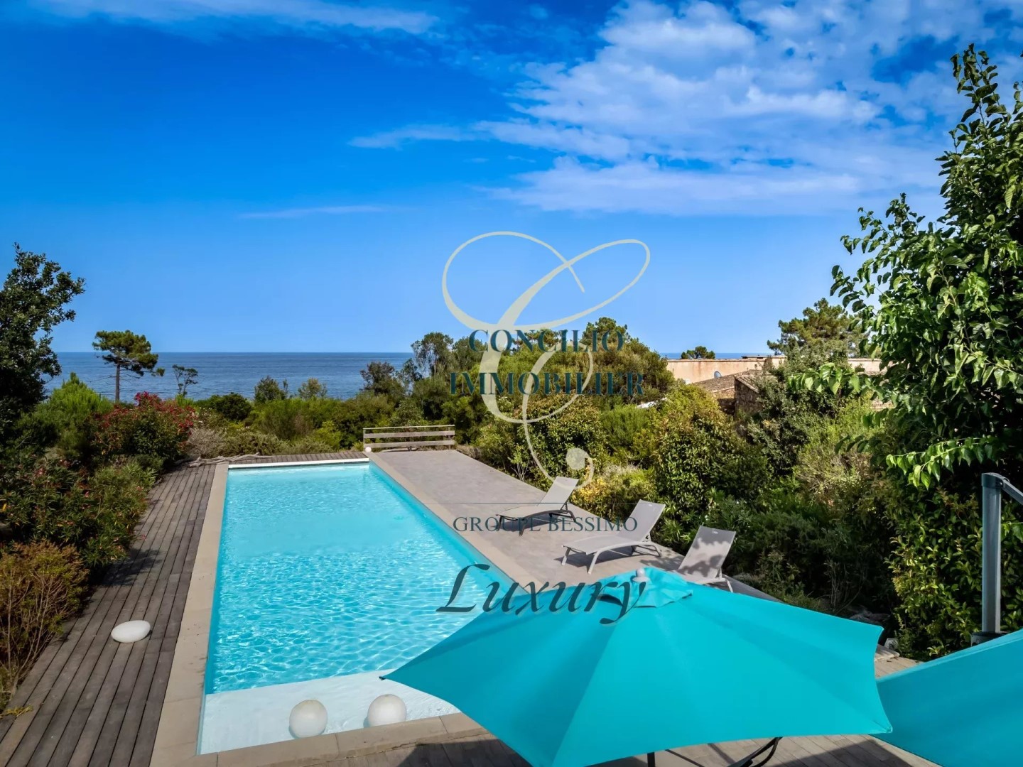 Luxury villa for sale in Sari-Solenzara