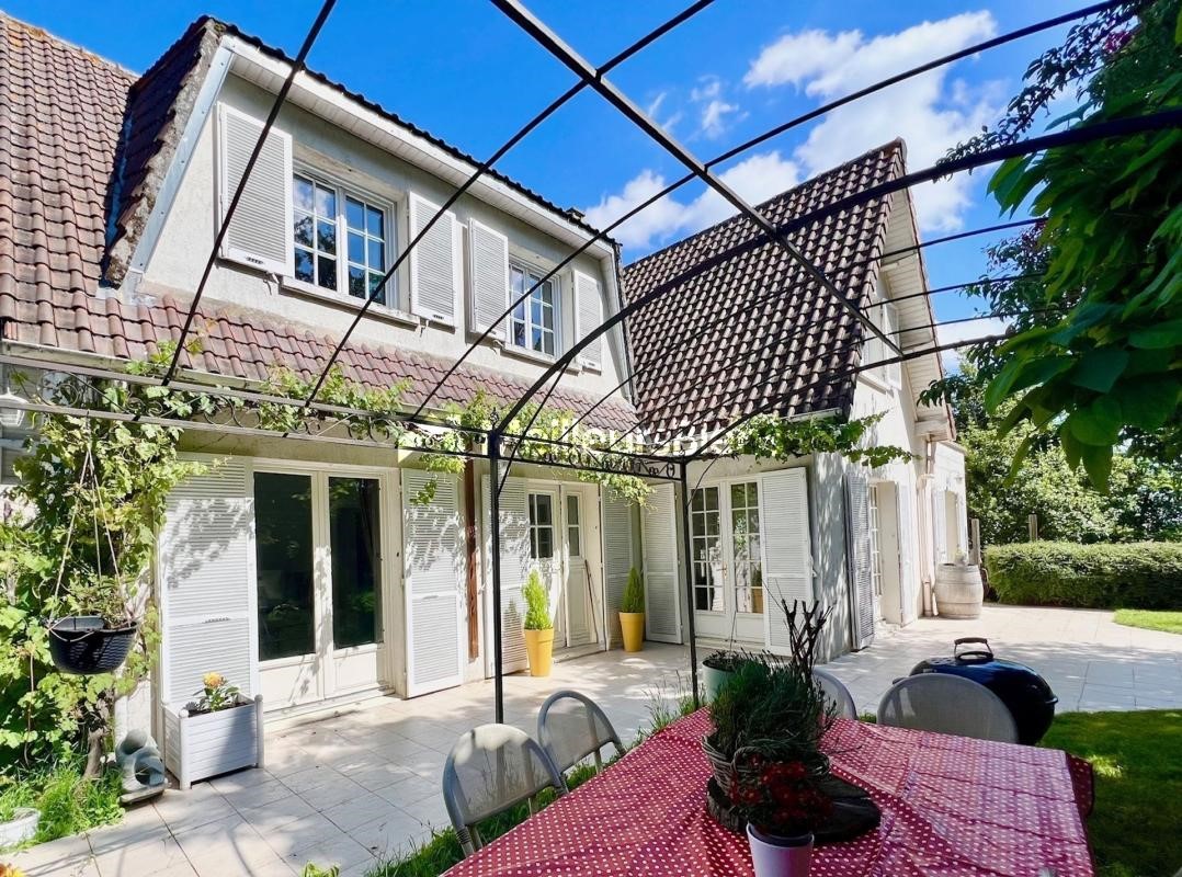 Luxe vrijstaand huis te koop in Mareil-Marly