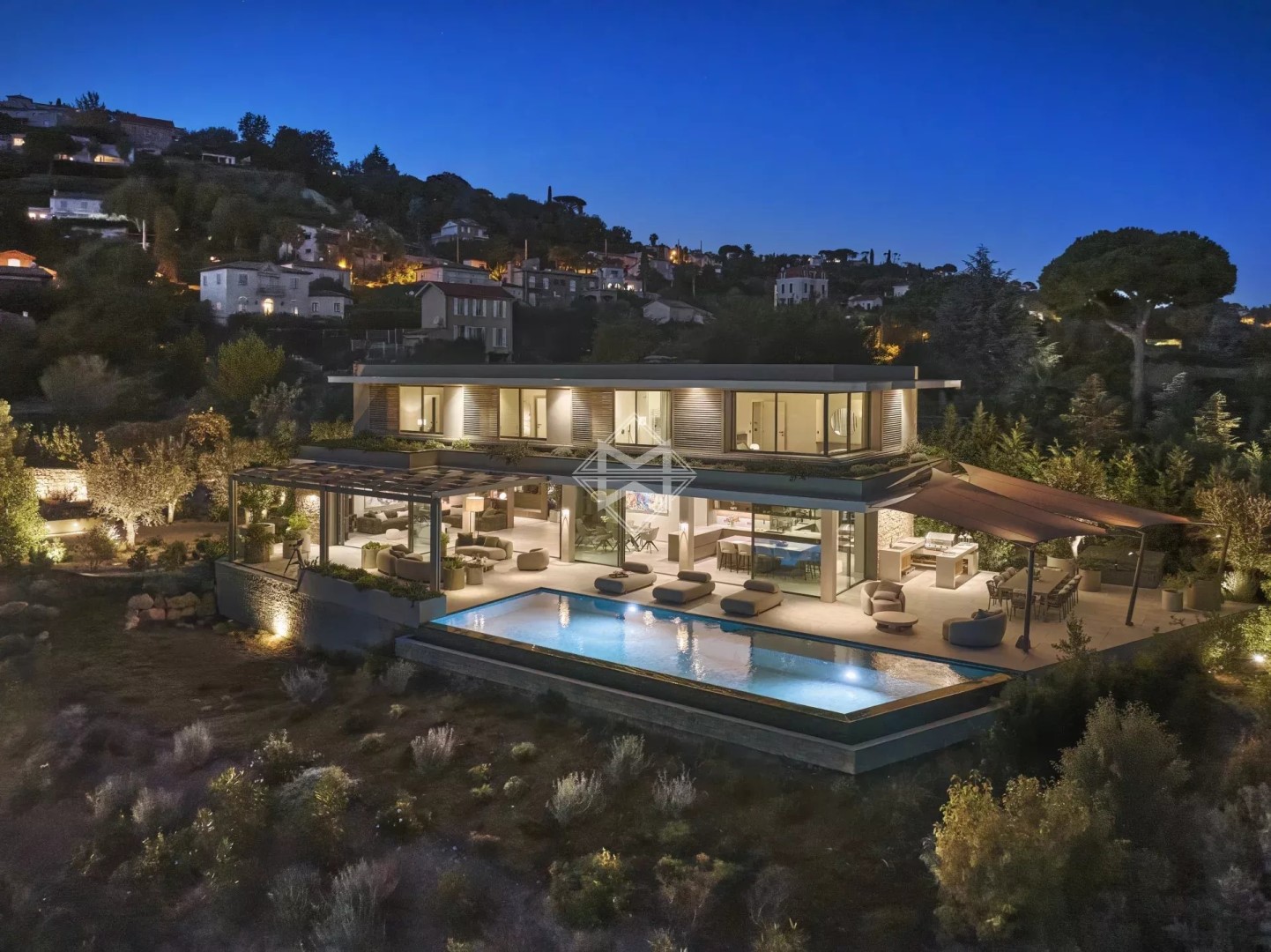 Luxury villa for sale in Cannes