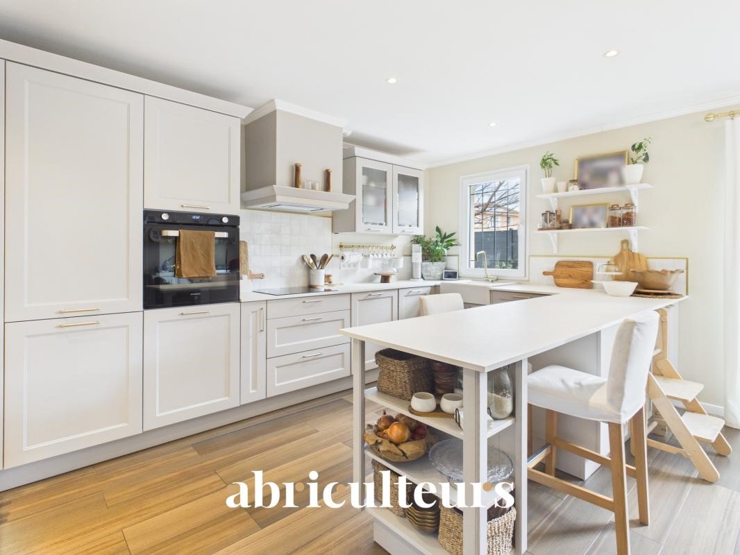 Maison de luxe à vendre dans le quartier Grand Sud- Aix la Duranne