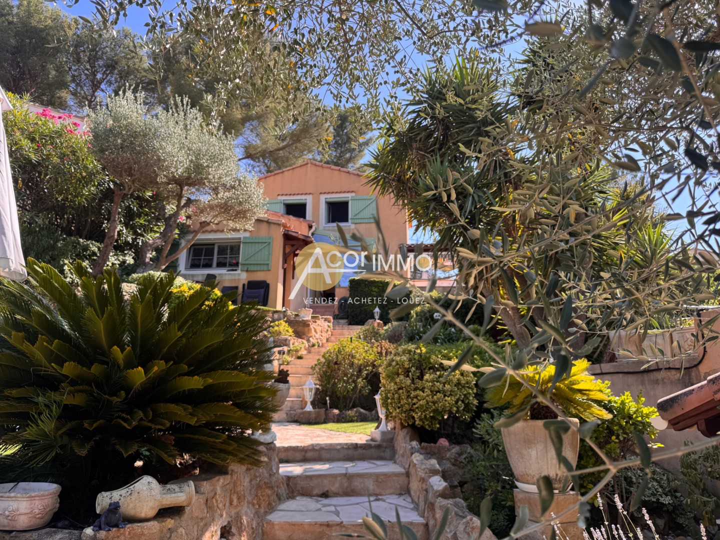 Luxury house for sale in Sanary-sur-Mer