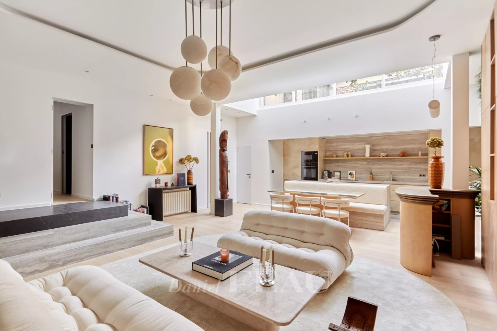 Luxury apartment for sale in the district Saint Placide