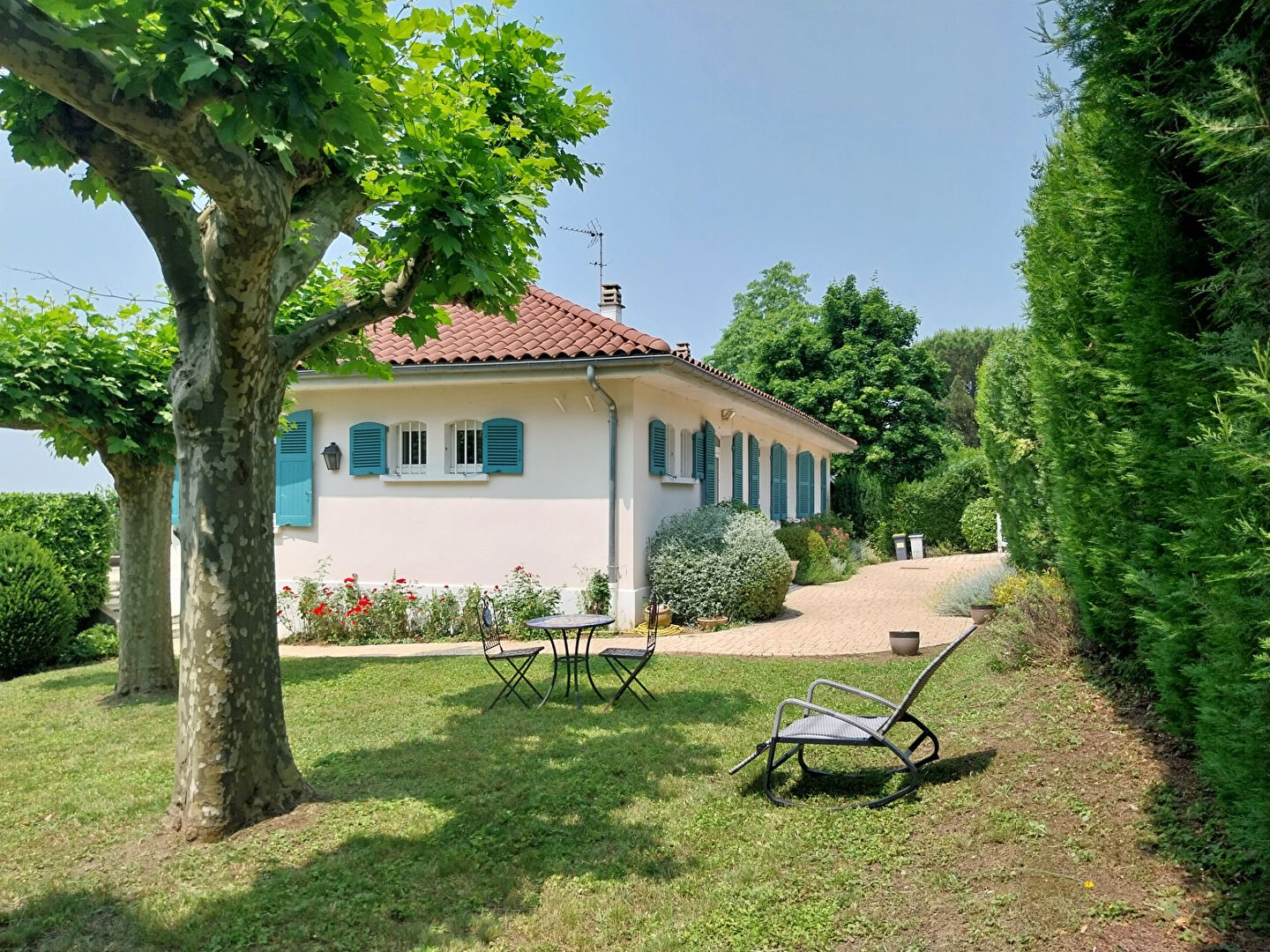 Luxury house for sale in the district Les-Collines