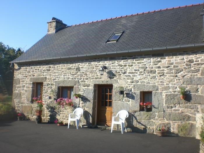 Gite De Vacances A Huelgoat En Bretagne Pour 5 Pers 74m