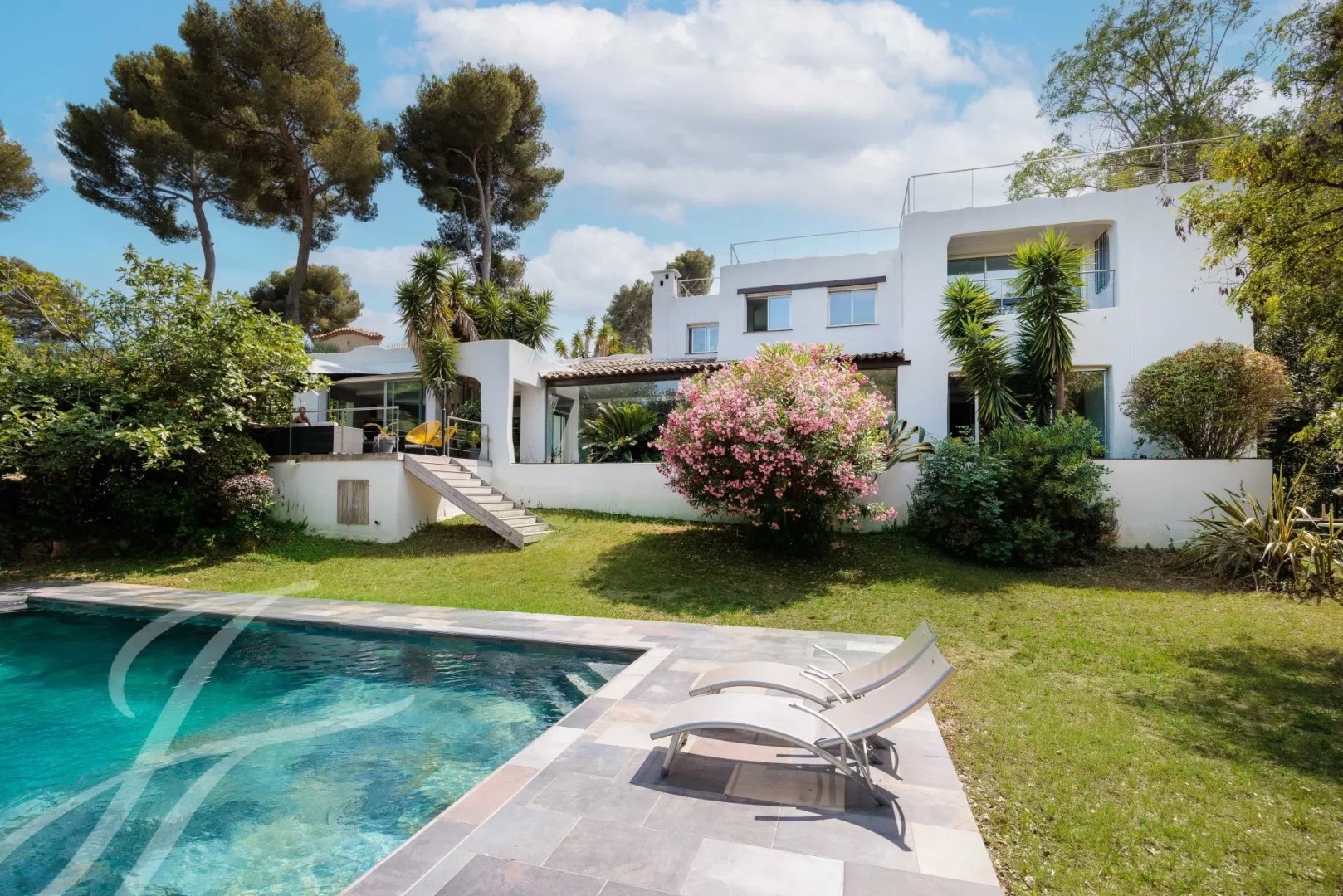 Luxury house for sale in the district Saint Veran