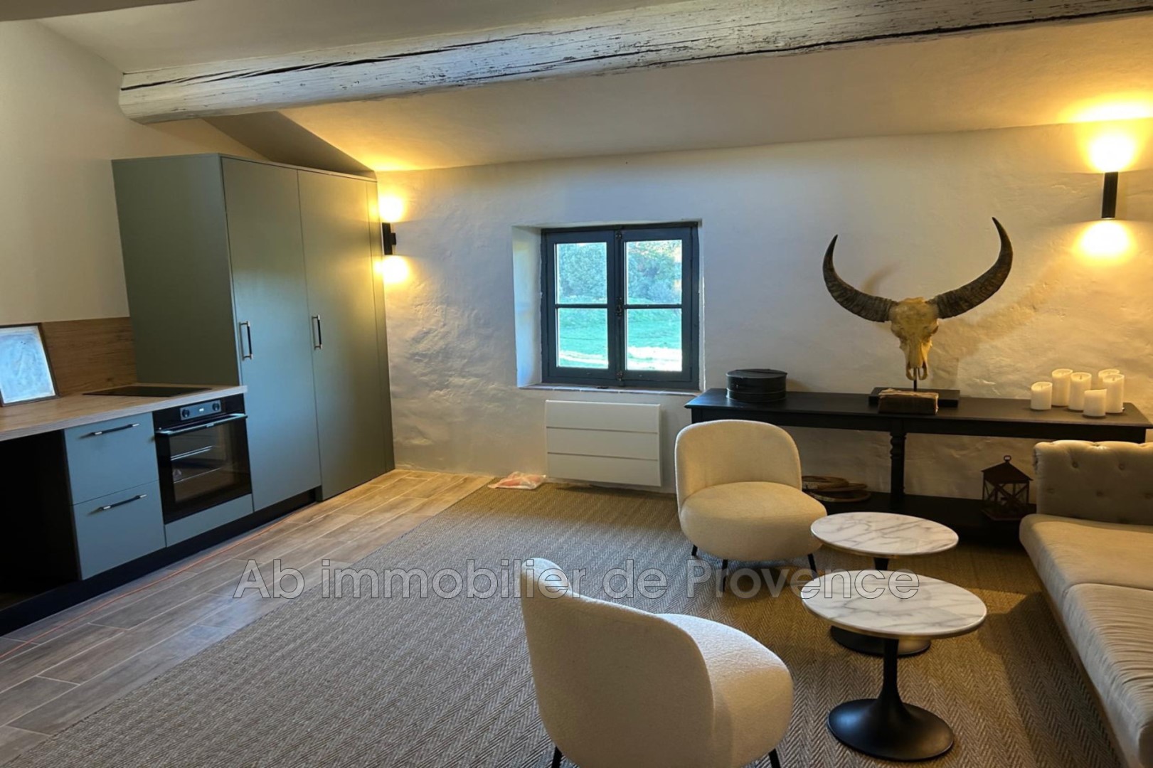 Appartement vue château à LOURMARIN — 3