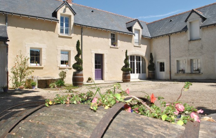 Façade de la Rosée D'Anché