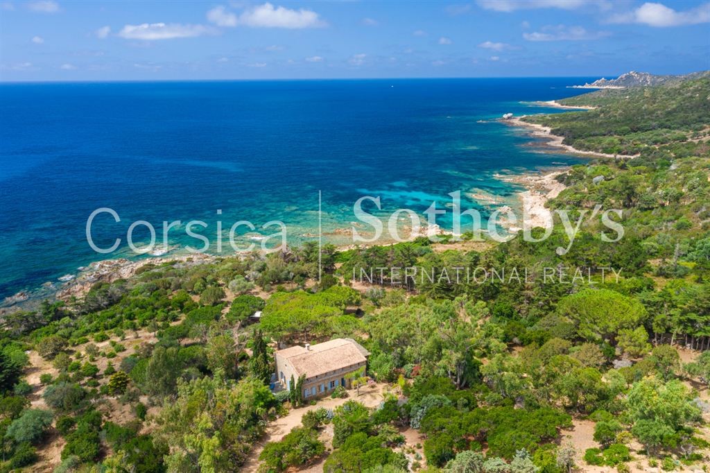 Villa de luxe en location saisonnière à Ajaccio