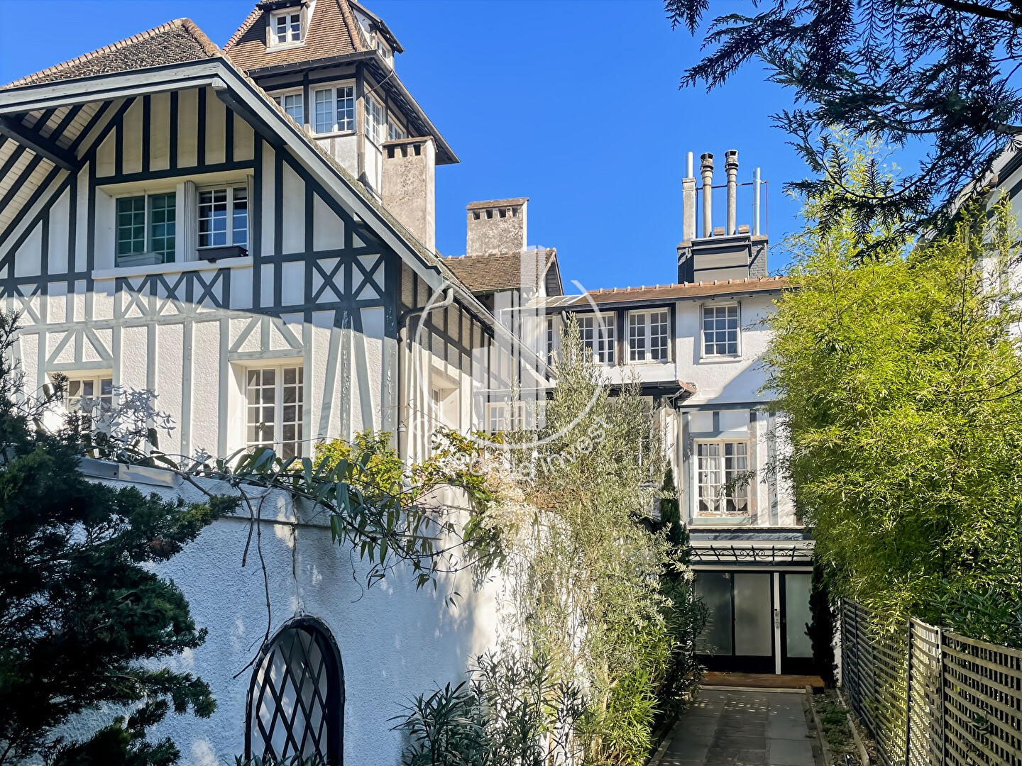 Luxury apartment for sale in Garches