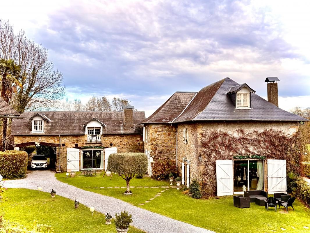 Luxury house for sale in Haut-de-Bosdarros
