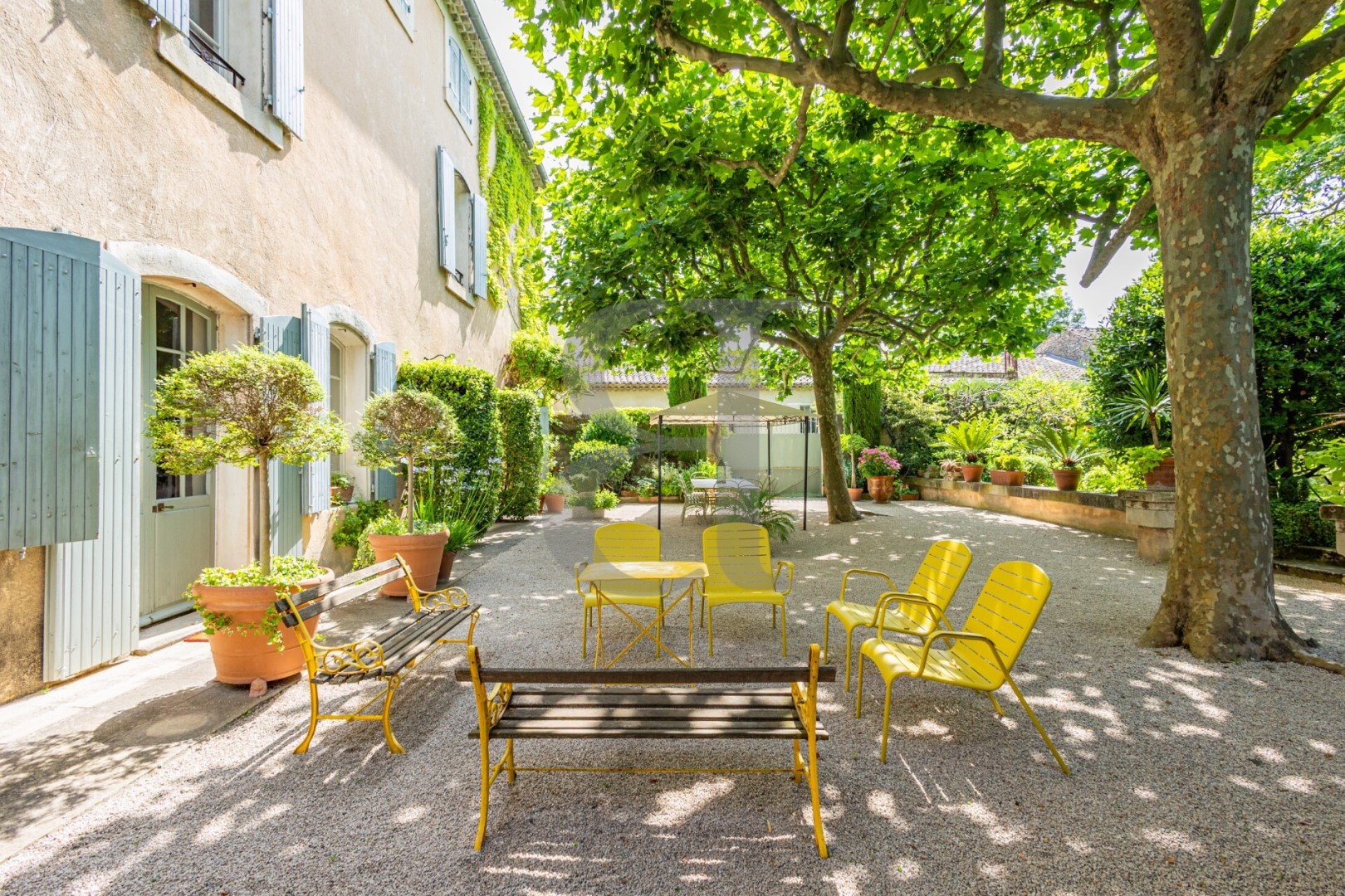 Casolare provenzale tipico in vendita La Ville