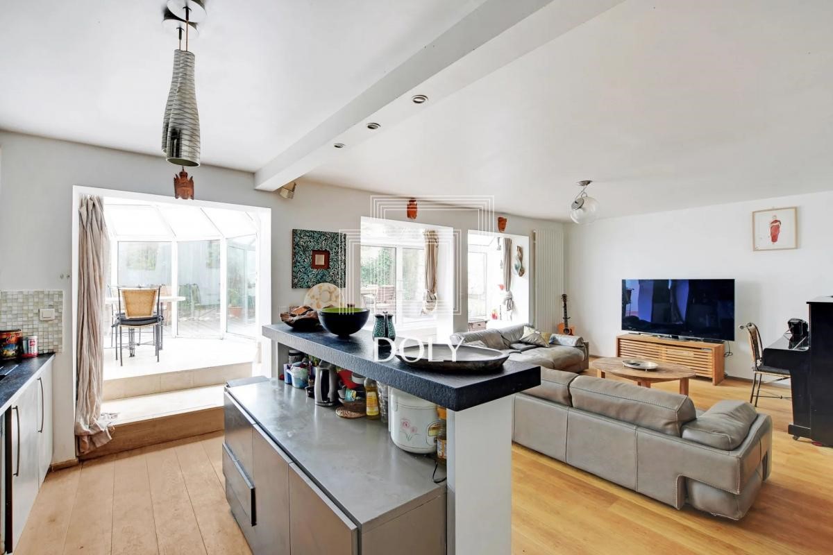 Luxury apartment for sale in the district Gambetta
