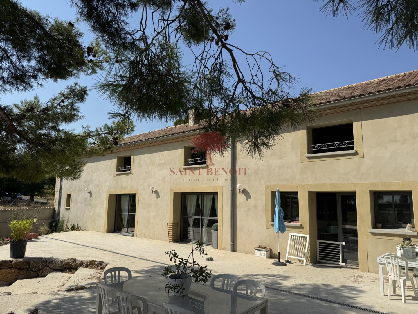 Luxury villa for sale in Saint-Chinian