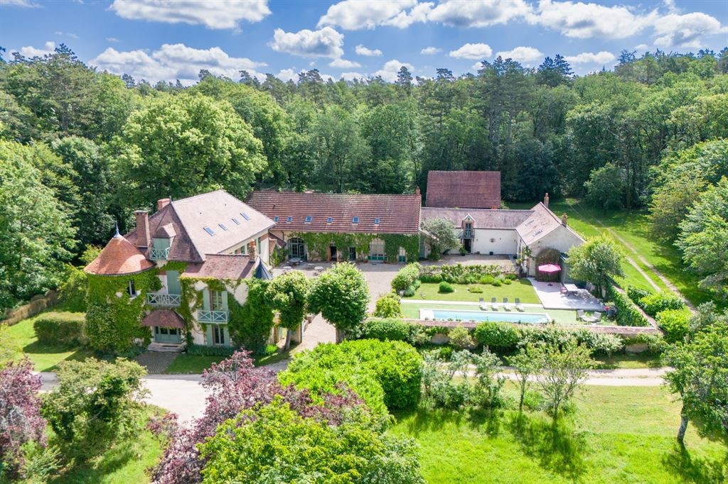 Château à vendre à Montbard