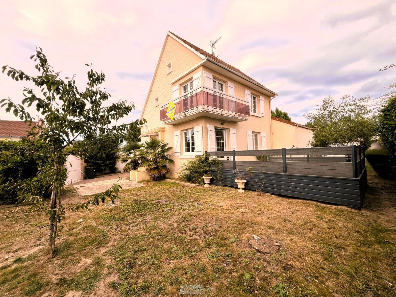 Luxury house for sale in Courseulles-sur-Mer