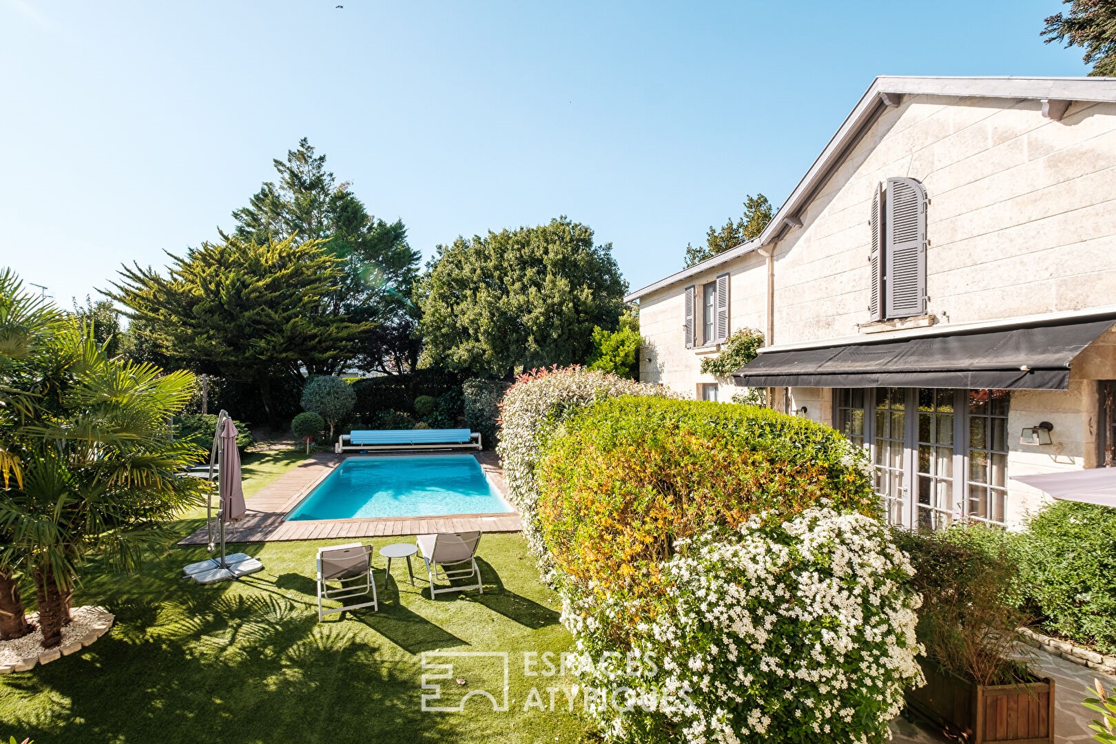 Luxury house for sale in the district Centre Ville