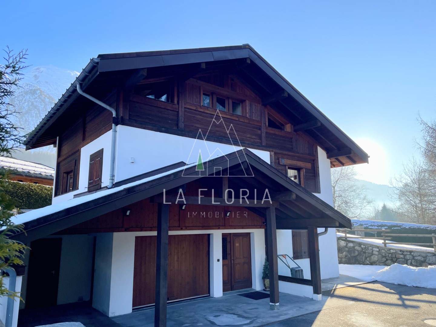 Chalet de luxe à vendre dans le quartier Les Pelerins le Betty
