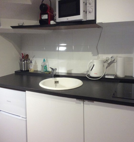 Location Studio CharentonlePont Appartement F1/T1/1 pièce 11 m² 650