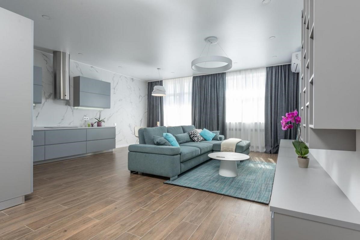 Luxe appartement te koop in Bergère-Moulin