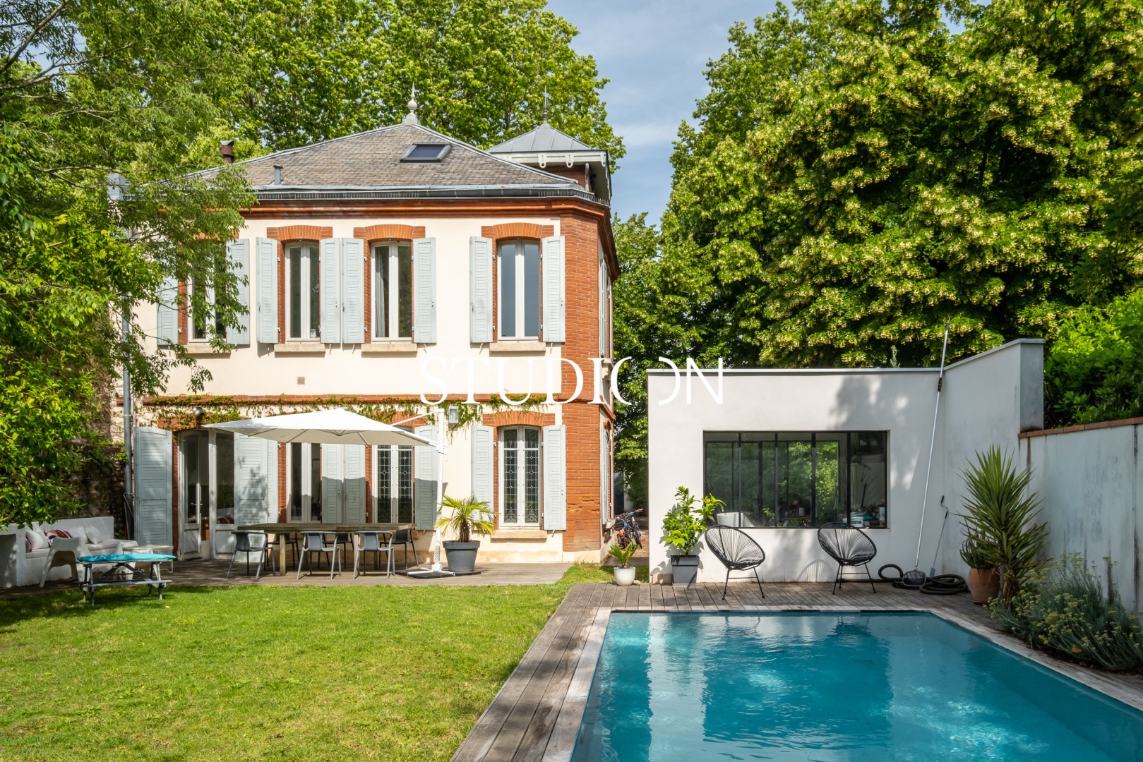 Maison de maître à vendre dans le quartier Croix Daurade-Borderouge-Paleficat-Trois Cocus