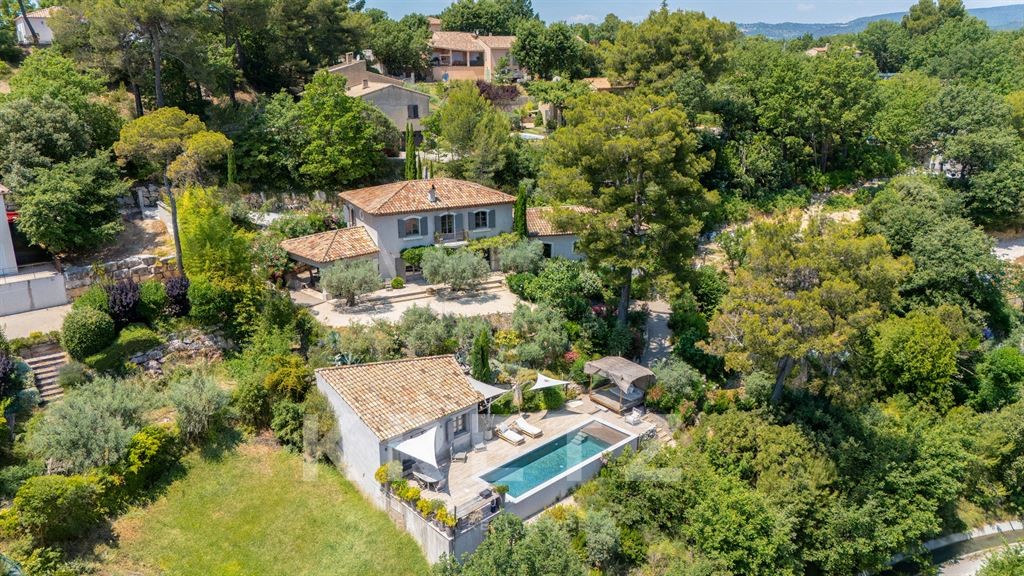 Luxury house for sale in Pierrevert