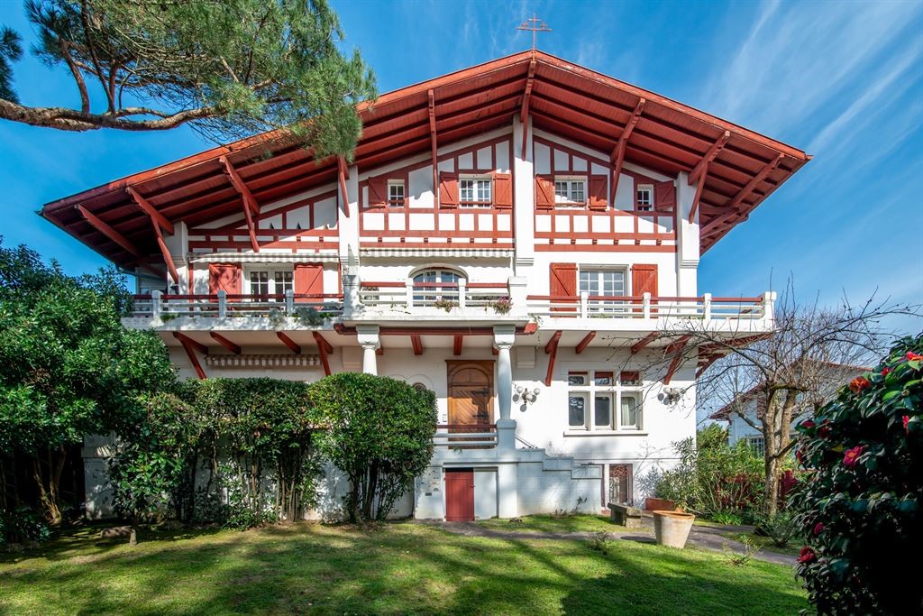 luxury duplex for sale in Biarritz