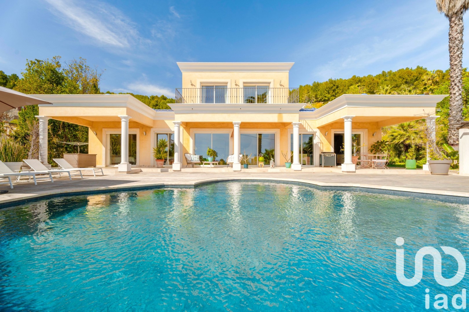 Luxury house for sale in the district Nord