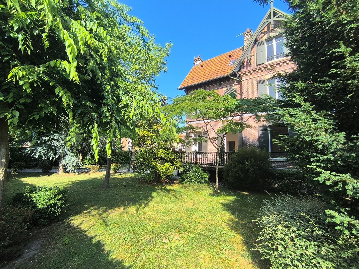 luxe huis te koop in Côté Croissy
