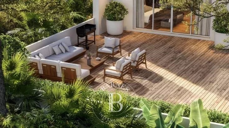 Luxury apartment for sale in the district Aristide Briand