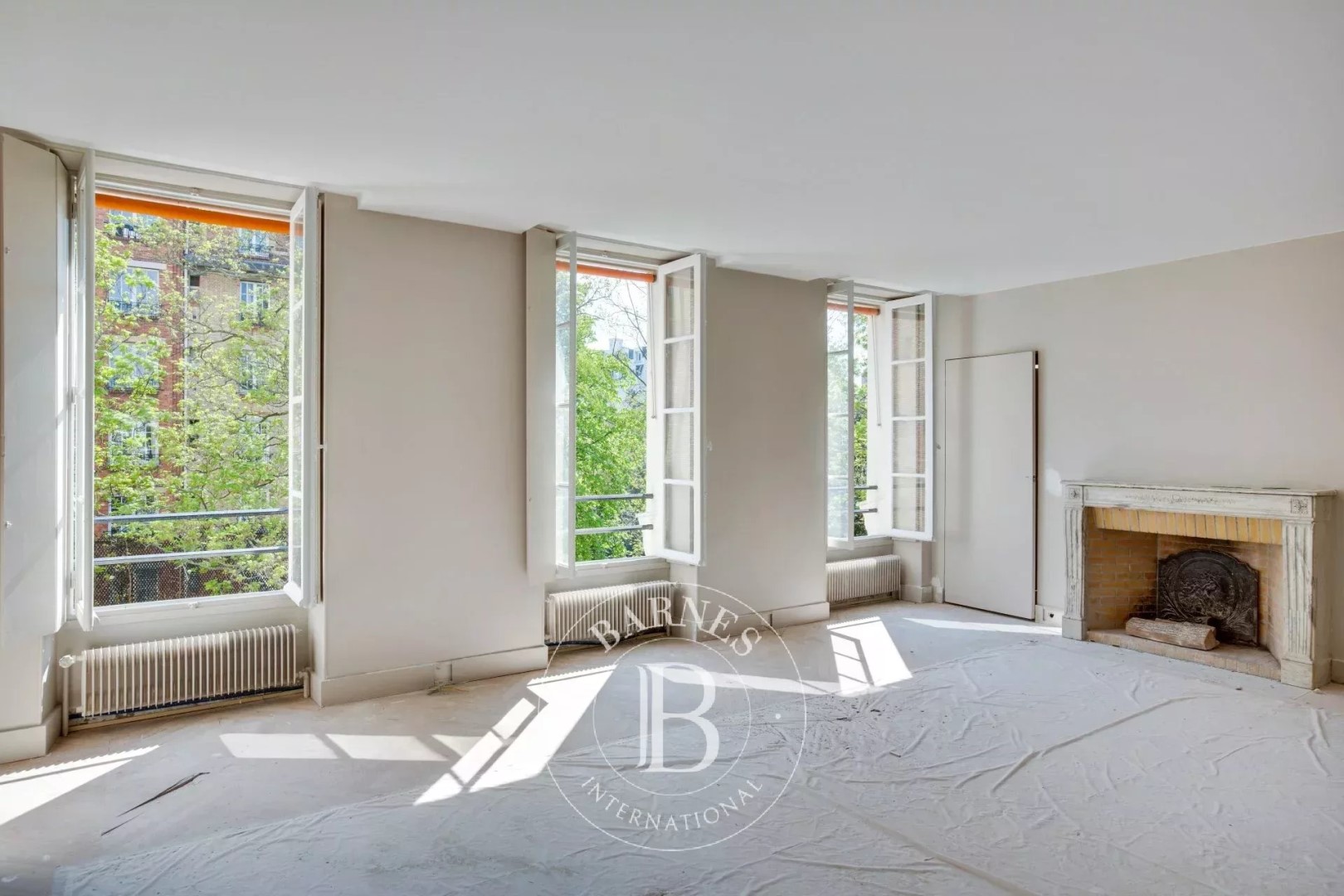 Luxury apartment for sale in the district Ecole Militaire