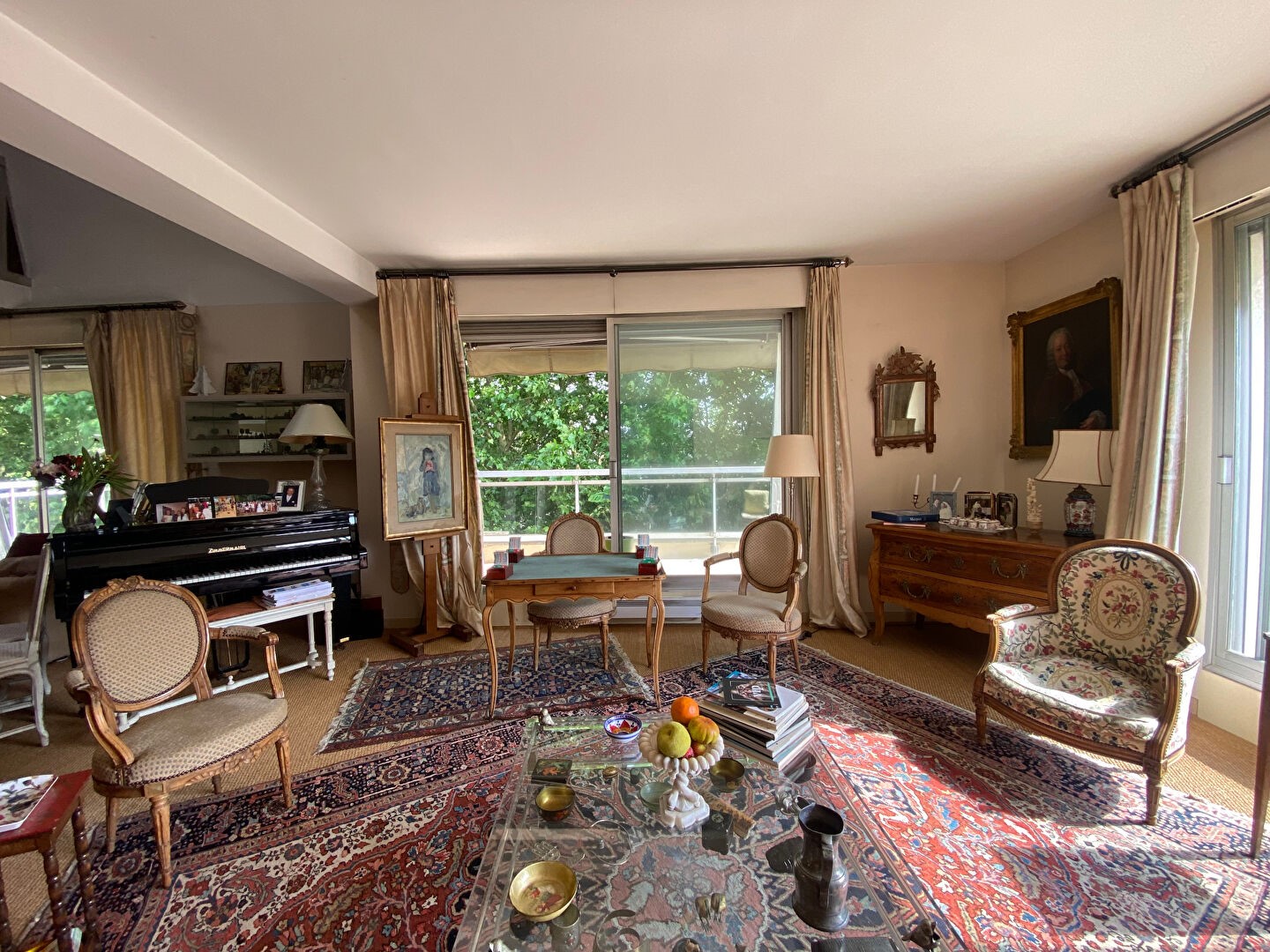 Luxury apartment for sale in the district Centre