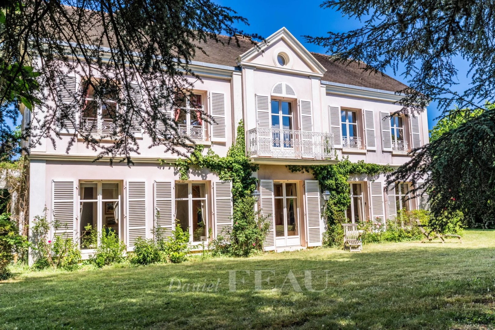 Maison de luxe à vendre à Montfort-l'Amaury