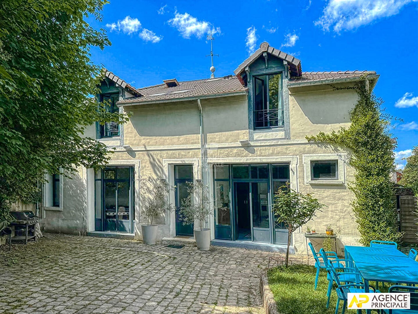 Maison de luxe à vendre à Versailles