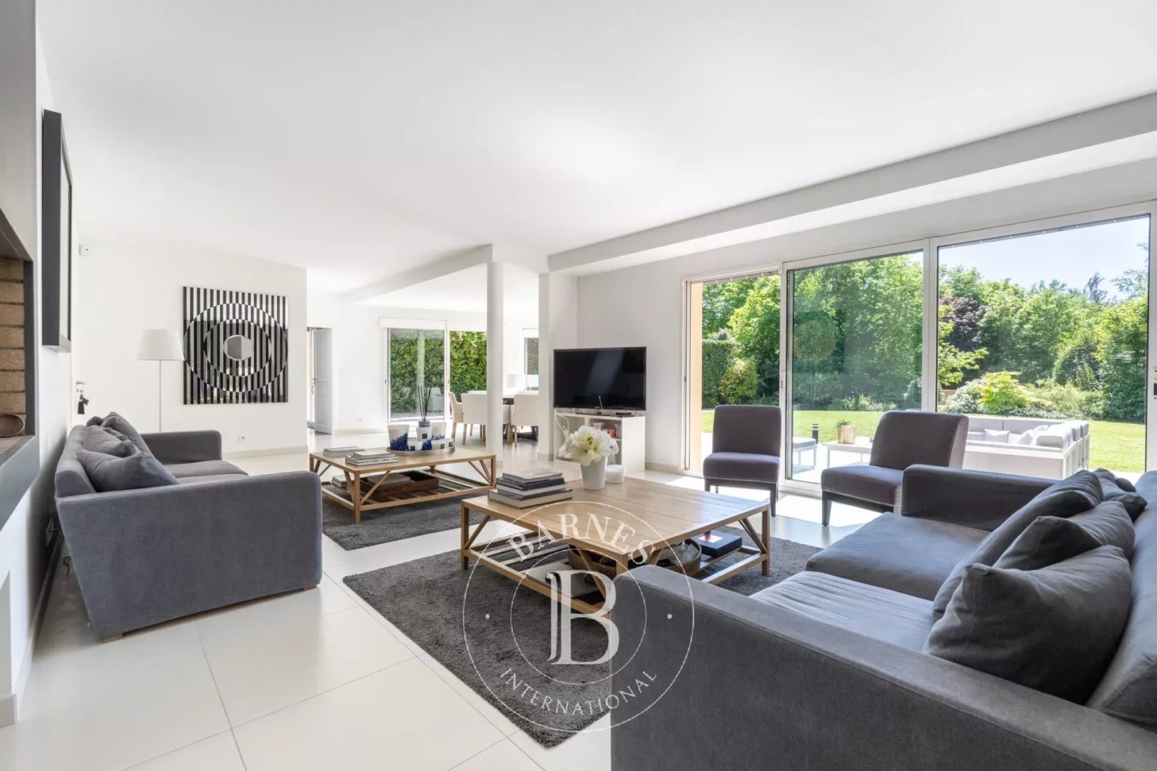 Luxury house for sale in the district La Châtaigneraie-La Feuillaume Sud