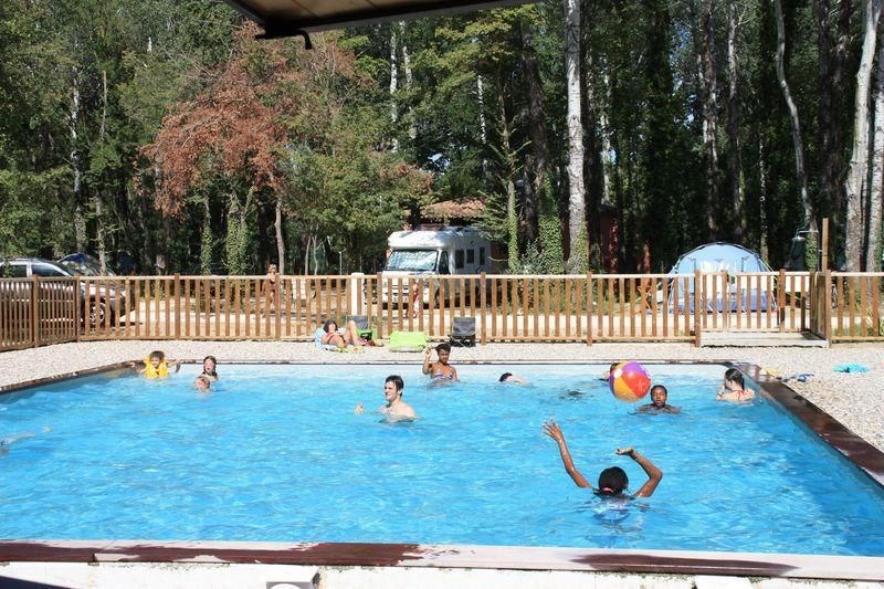 Camping l'Art de Vivre, 80 emplacements, 15 locatifs