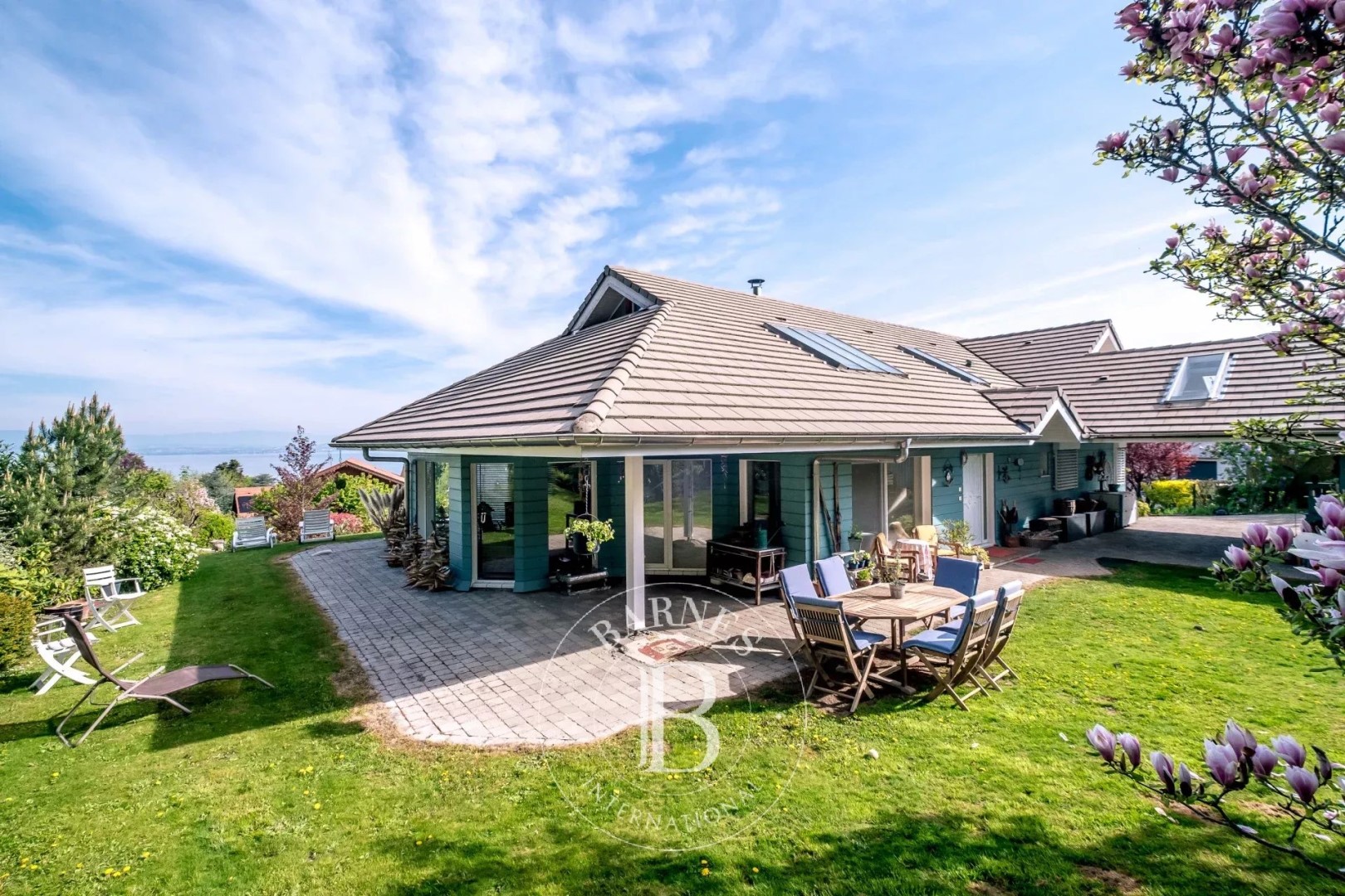 Luxury villa for sale in Évian-les-Bains