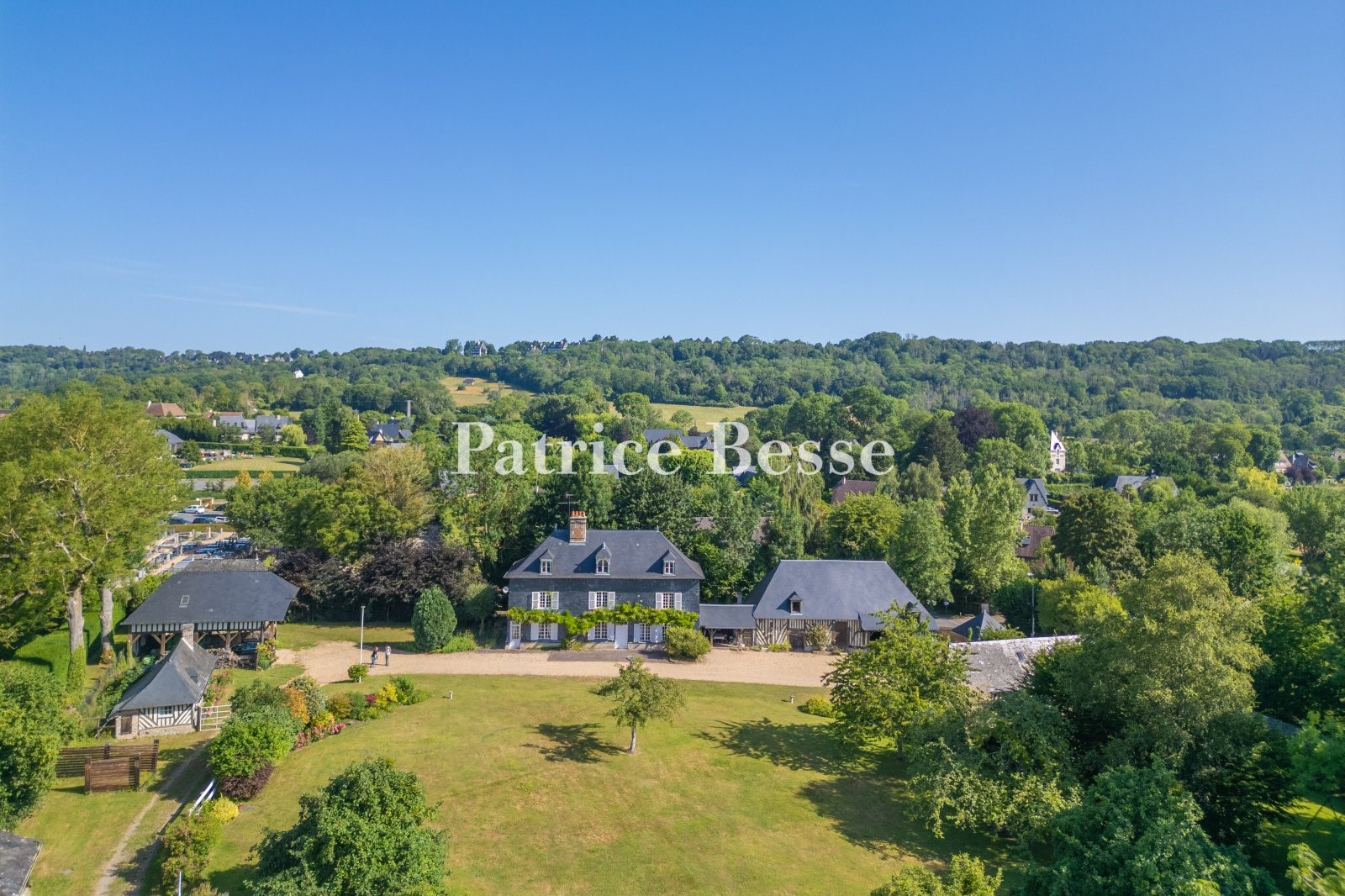 Luxury house for sale in Deauville