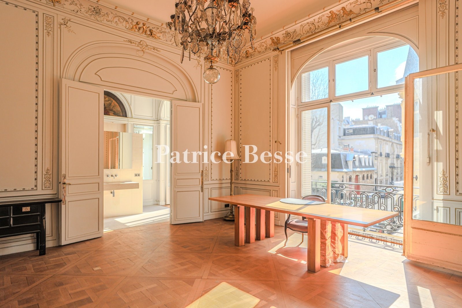 Luxury apartment for sale in the district Porte Dauphine