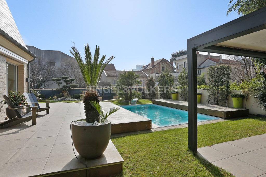 luxe huis te koop in Marceau - République