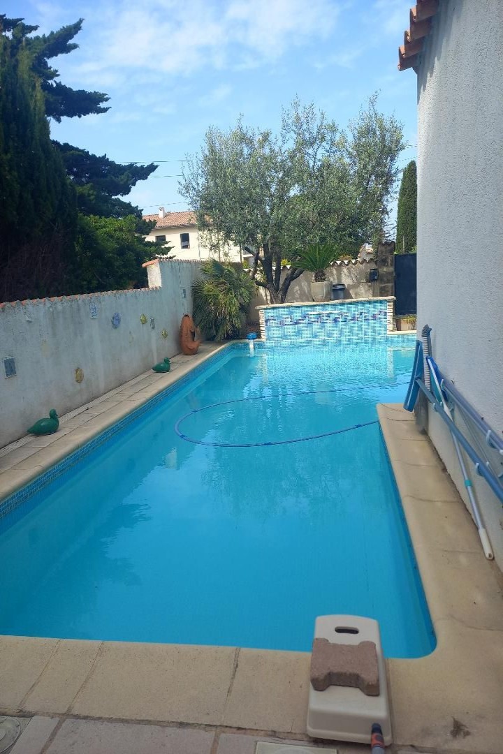 Luxury house for sale in the district Nord Ouest