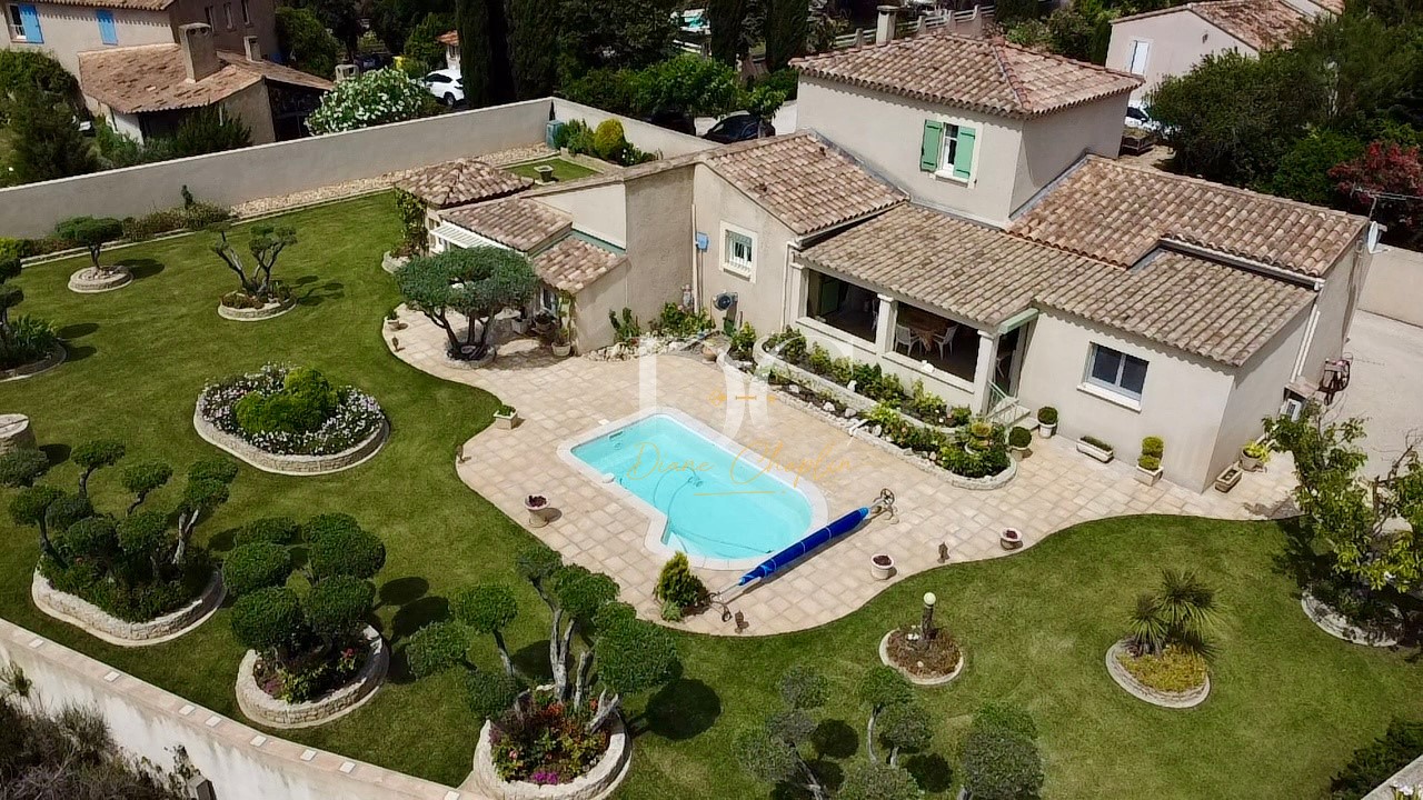 Maison de luxe à vendre à Caumont-sur-Durance
