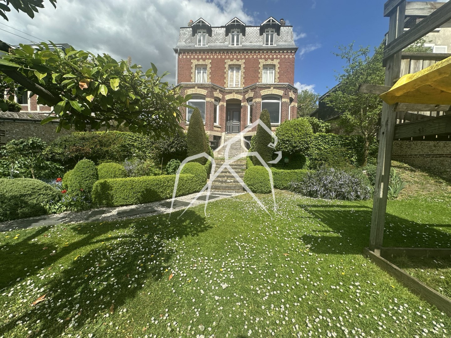 Maison de luxe à vendre dans le quartier Le Mont Fortin