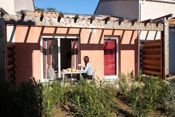 Villa avec piscine proche Montpellier et Nimes. Location Vacances dans l'Herault