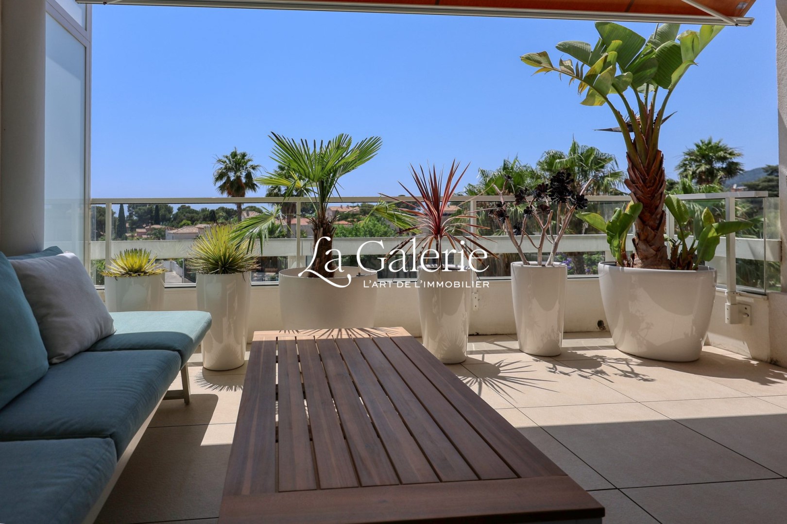 Luxe appartement te koop in Bord de Mer