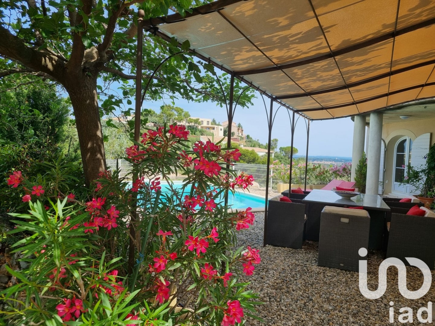 Architect house for sale in Villeneuve-lès-Avignon