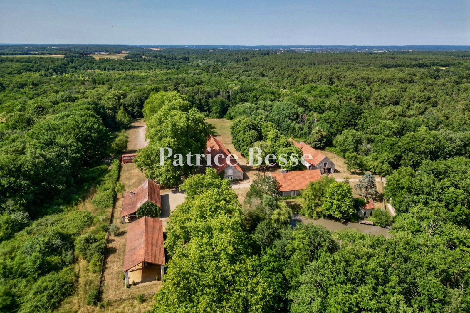 Hunting property for sale in Angers