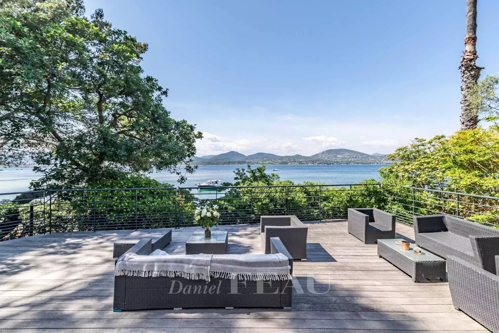 Luxe stadswoning te koop in Saint-Tropez