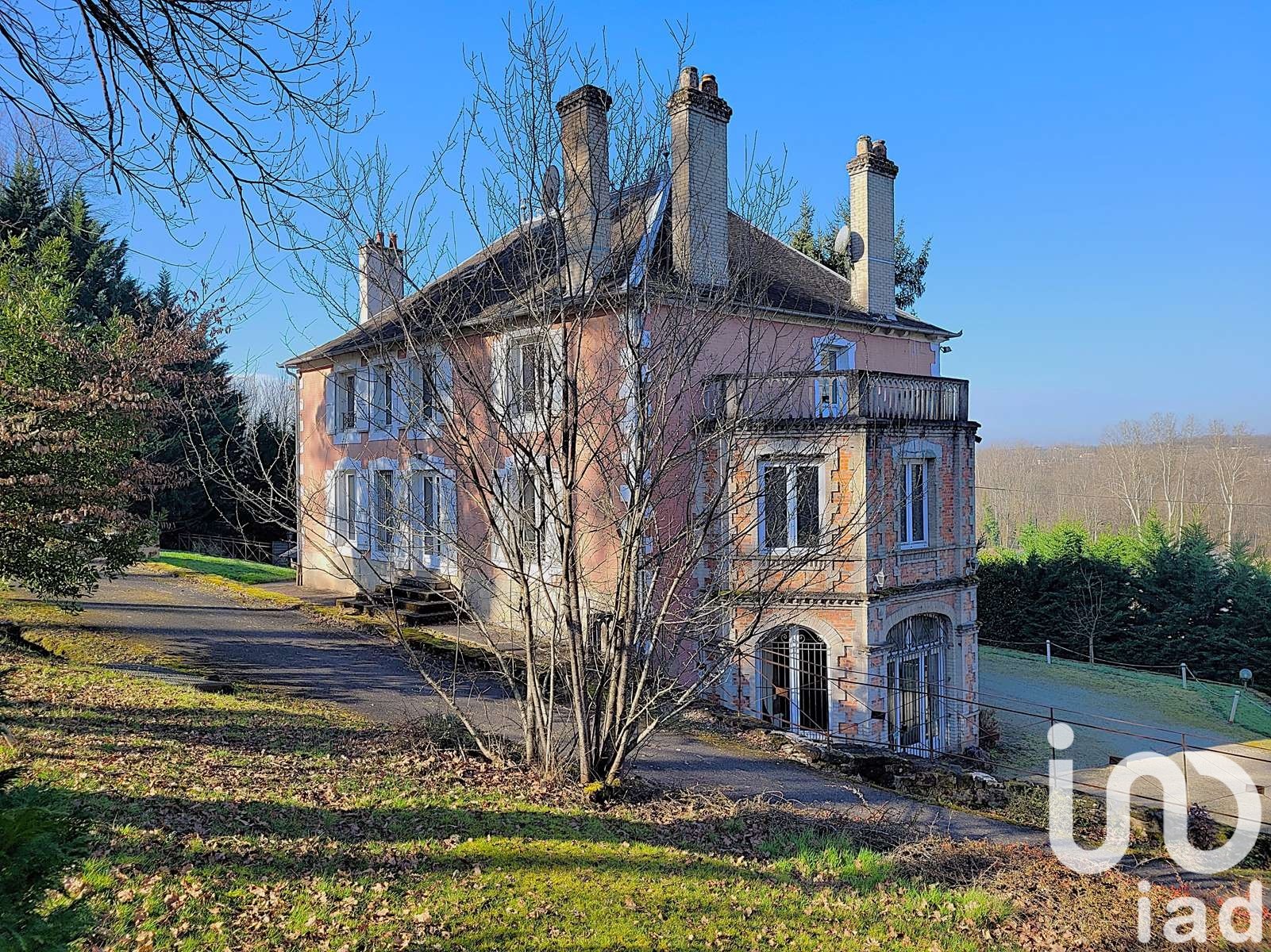 Demeure à vendre à Saint-Pantaléon-de-Larche